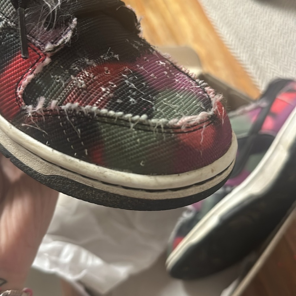 Graffiti Dunks - image 2